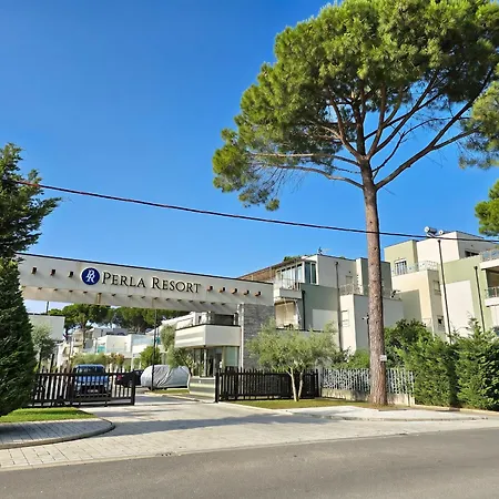 Ground Floor 142 * Plazhi San Pietro